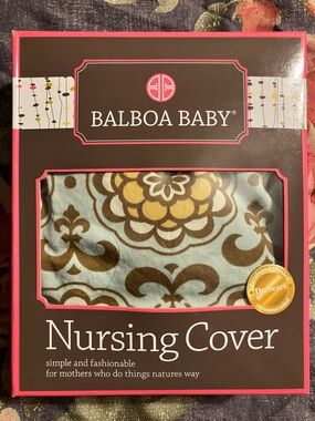 Balboa Baby Nursing Cover in Suri- Light Blue and Yellow Retro